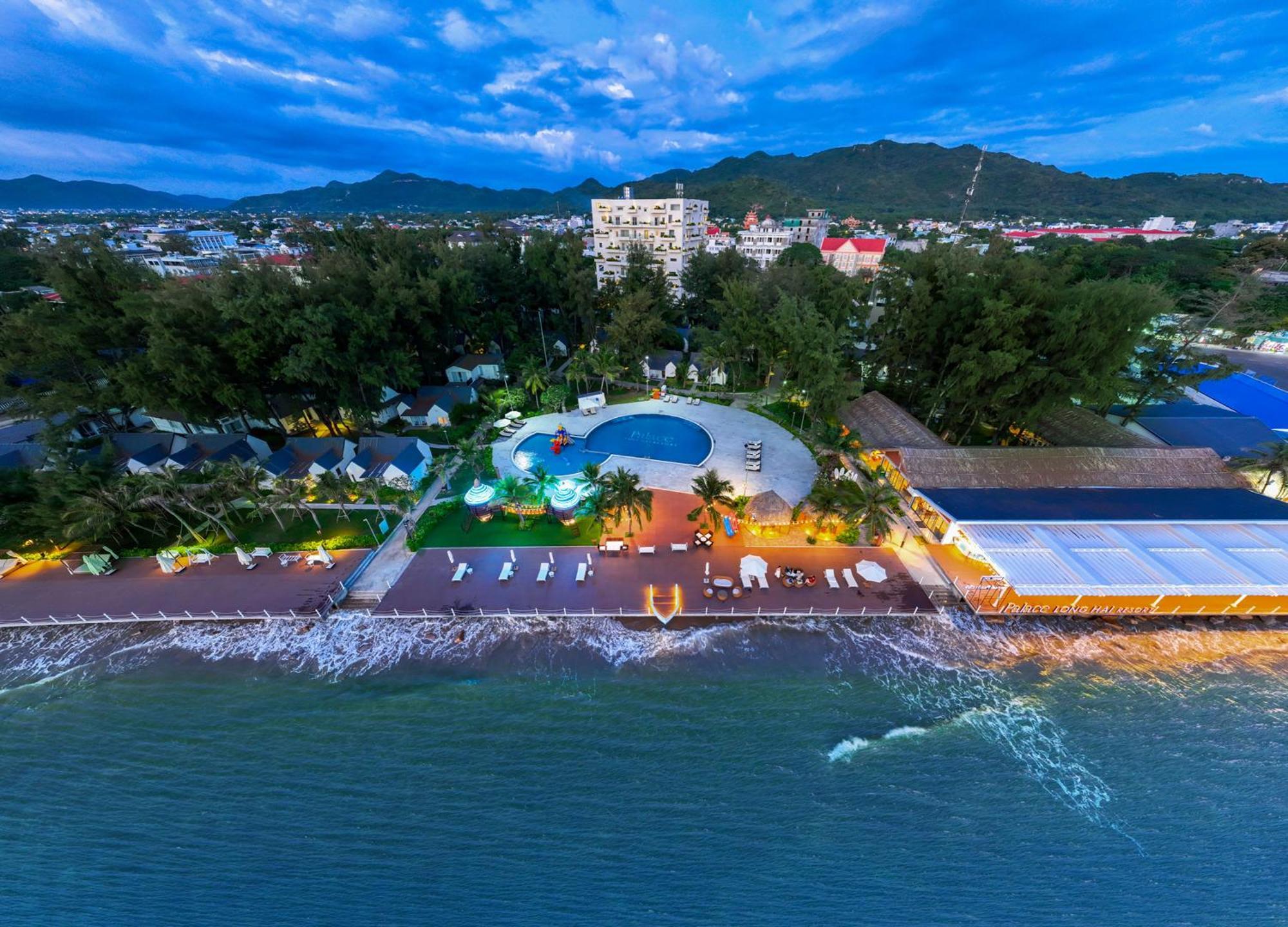 Station touristique Palace Long Long Hải